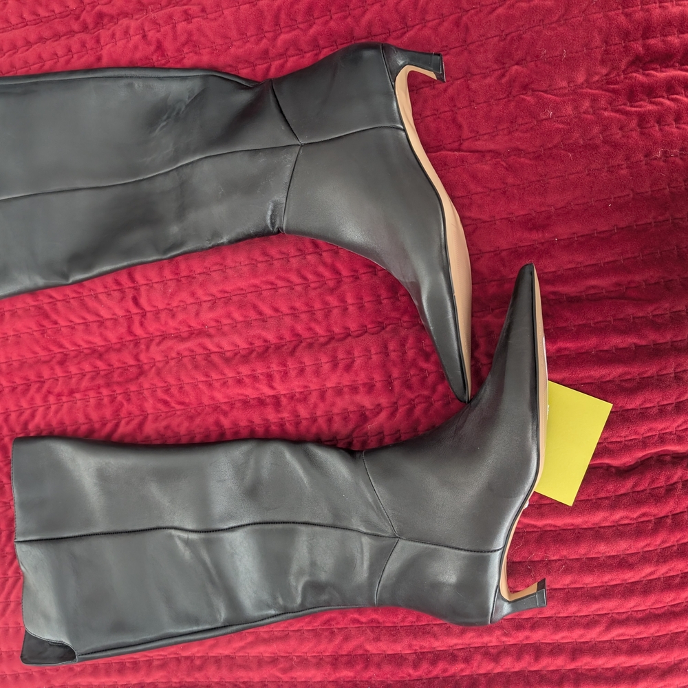 Elegant Black Women's Boots